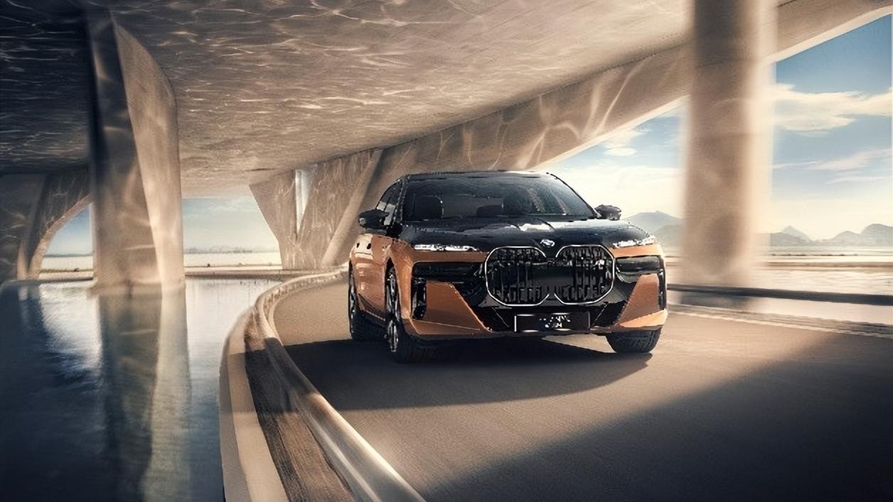 寶馬史上最強電動車，創新純電動BMW i7 M70L上海全球首發