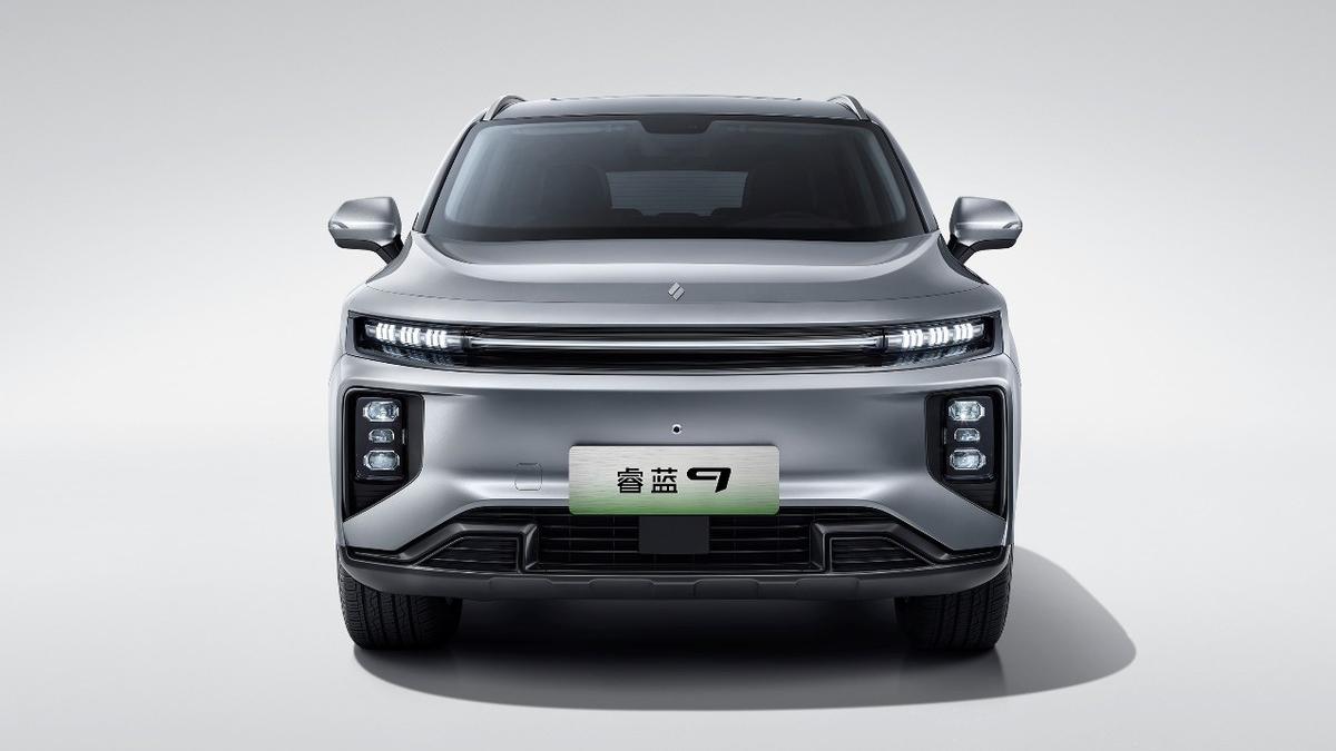 “換電輕出行普及者”可充可換大SUV 睿藍9正式上市