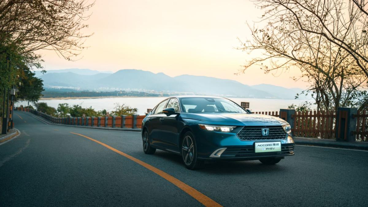 既有故事，又把握住了現在，還在探索未來 試駕全新雅閣e：PHEV