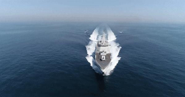 雙“萬噸大驅” ，火力全開