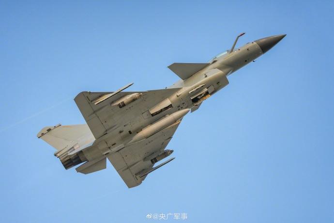 南部戰區空軍航空兵某旅嚴密組織實彈打靶訓練