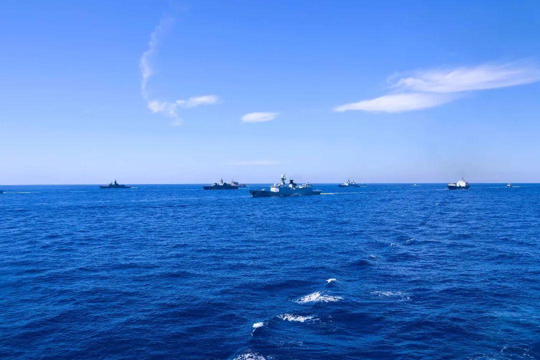 “科莫多-2023”多國海上聯合演習落下帷幕，湛江艦、許昌艦返航回國