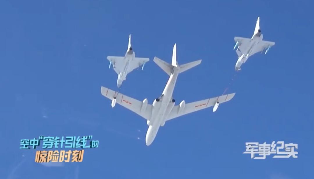 飛機瞬間掉了幾百米！空軍特級飛行員講述雲中遇險……