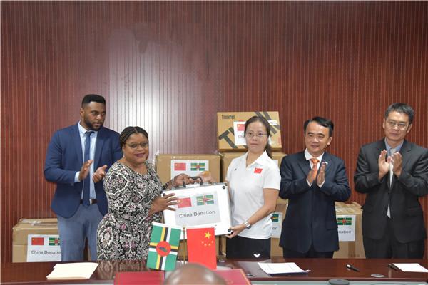 中國對中多友誼醫院進行捐贈