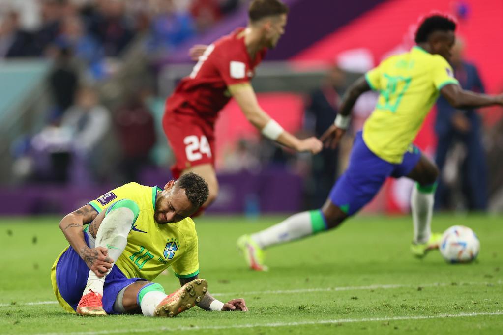 巴西主帥蒂特回應內馬爾傷情：他會繼續踢本屆世界盃