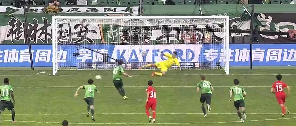 新工體首戰 國安1比1戰平梅州客家