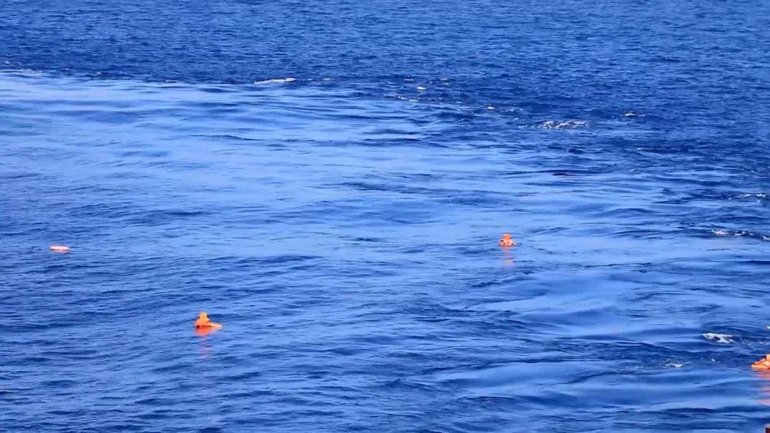 南海，多型艦船齊出動