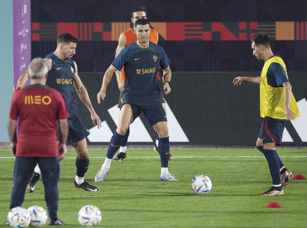 卡塔爾世界盃·24日看點 | 巴西葡萄牙亮相 C羅內馬爾登場