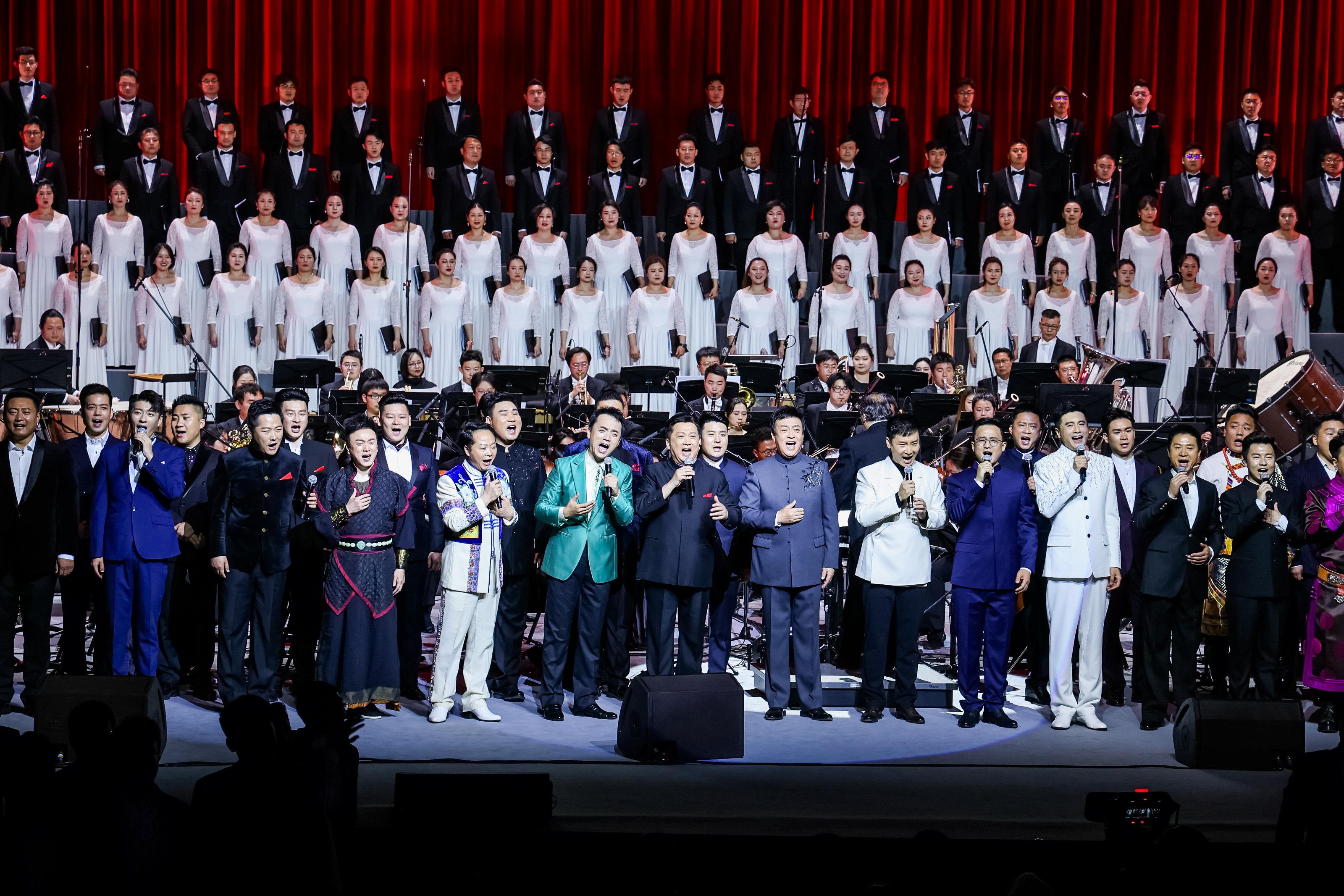 近百位民族男高音放歌上海，鬱鈞劍：民族唱法不應邊緣化