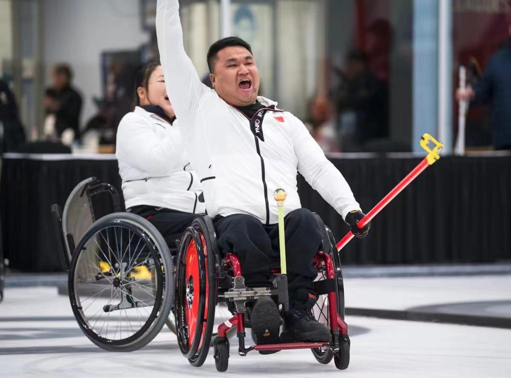 中國輪椅冰壺隊連勝開啓世錦賽征程