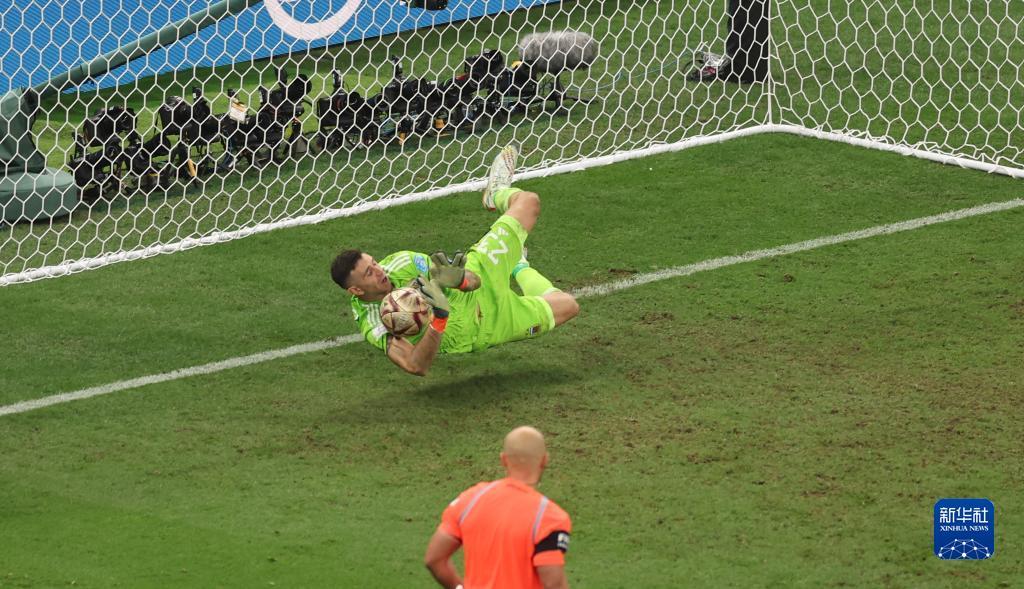 卡塔爾世界盃|金手套獎得主馬丁內斯：這是我夢想成真的時刻