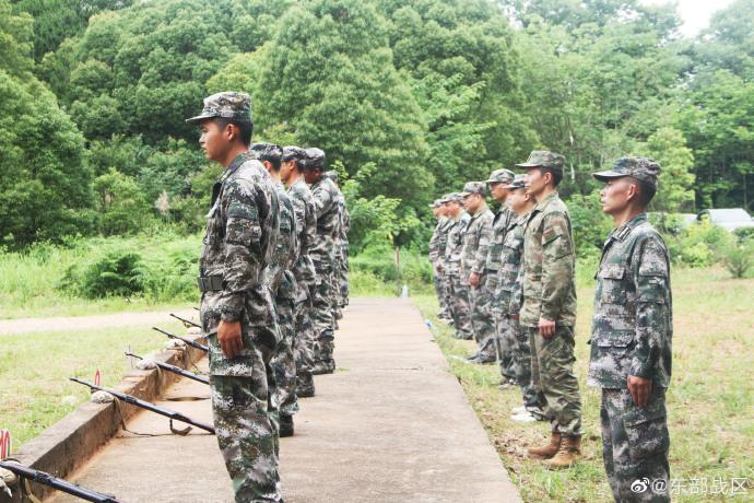 基幹民兵實彈考覈登場