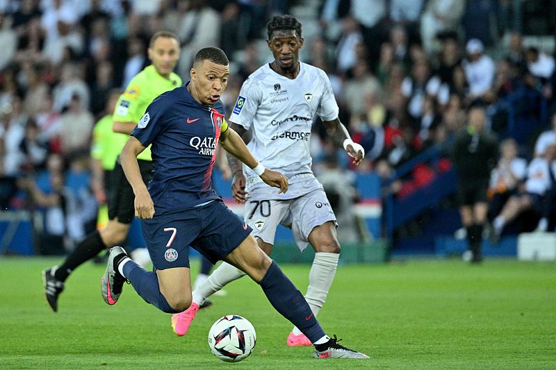 姆巴佩拒絕續約大巴黎 今夏又一出轉會大戲即將上演