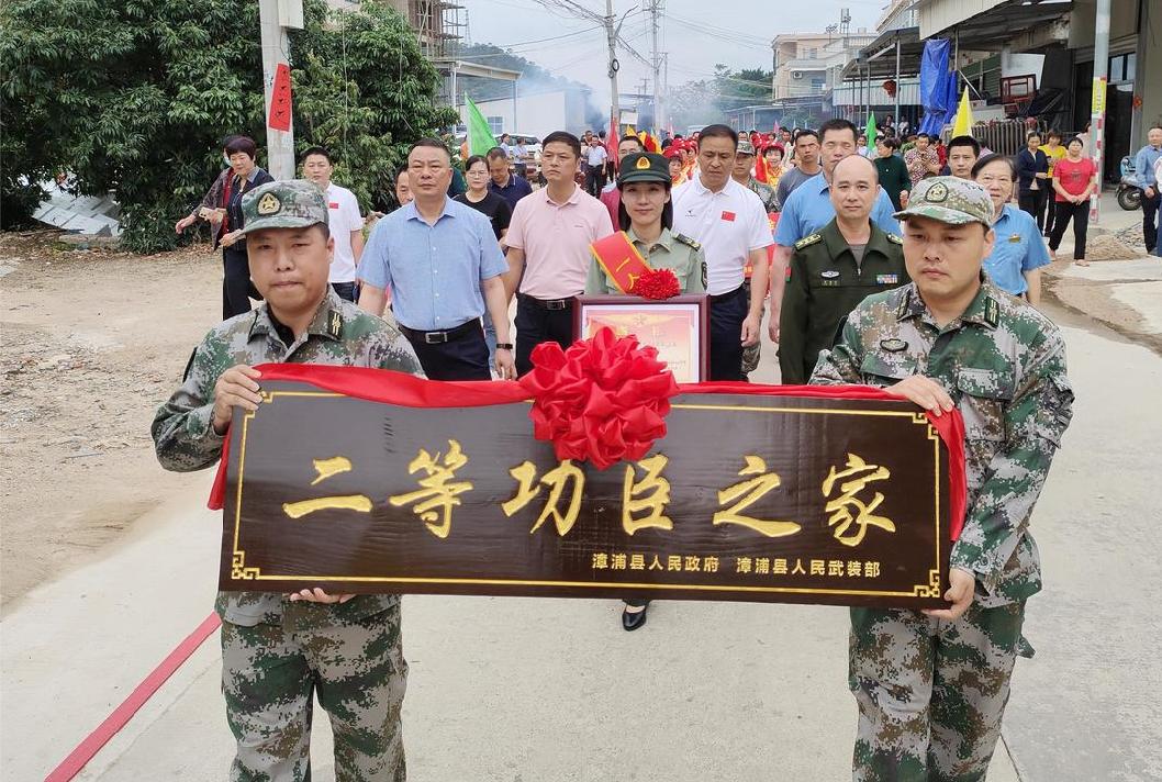 這個女兵真不簡單！3年內2次榮立二等功