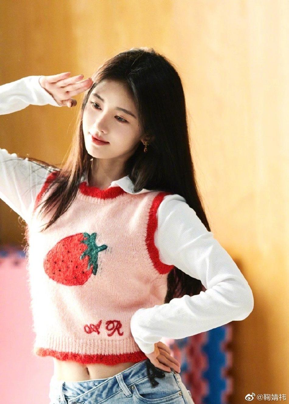 鞠婧禕曬氛圍感隨拍 甜美可愛氣質滿分