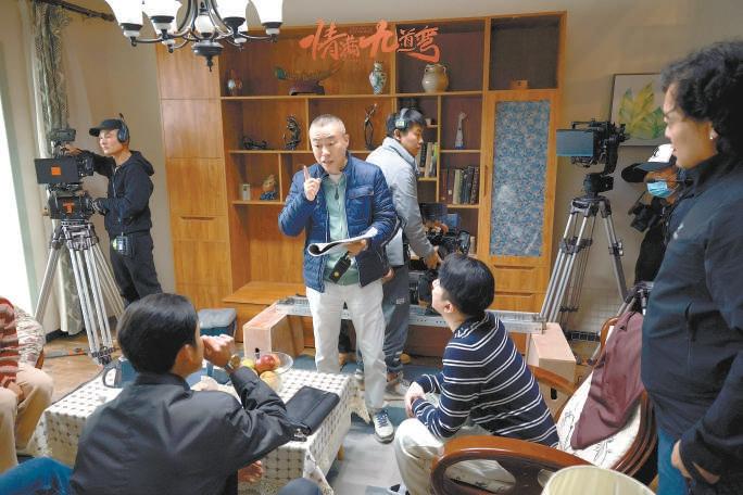 從小院到衚衕再到一條街，《情滿九道彎》導演劉家成：拍好京味劇要抓住北京人的魂