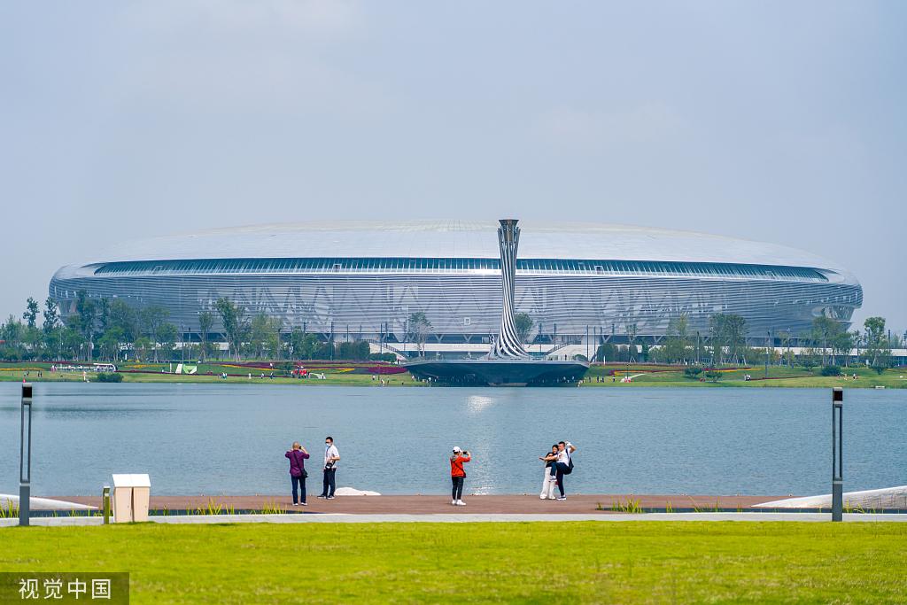 環球時報記者搶先“探營”成都大運會：主媒體中心遠遠望去更像書院