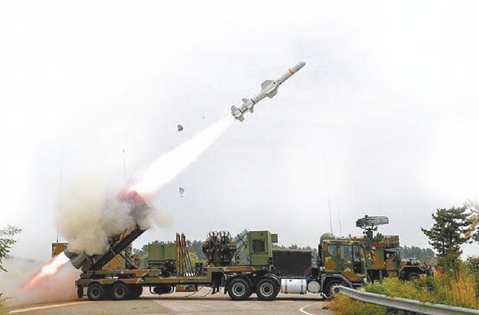 又成“冤大頭”！美媒傳臺軍要買400枚“魚叉”，專家：性能已過時
