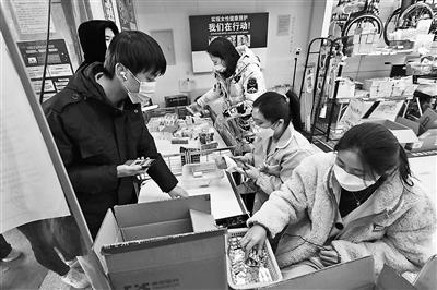 應對疫情高峯 各地加強醫療資源儲備