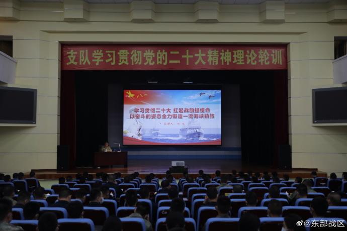 “五四”青年節，水兵用熱血奏響青春之歌