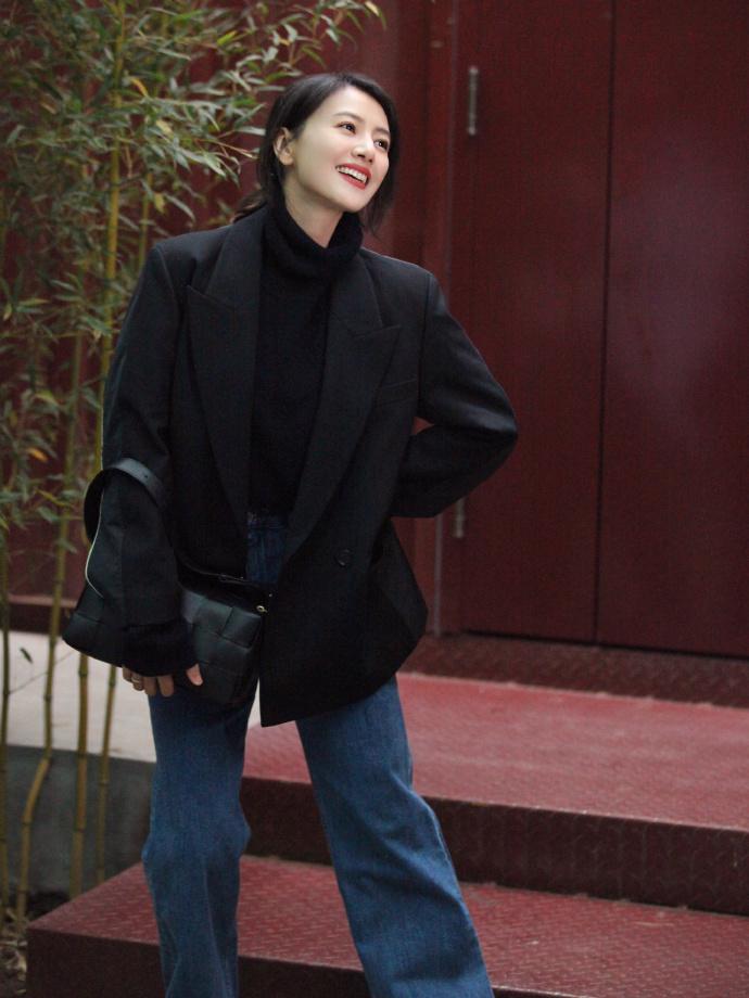 高圓圓最新美照曝光 笑容甜美氣質優雅