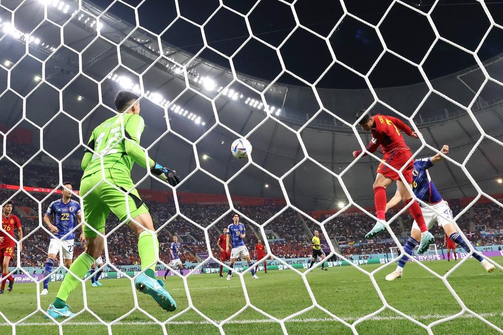 卡塔爾世界盃 | 日本隊2:1驚天逆轉西班牙隊 兩隊攜手晉級16強