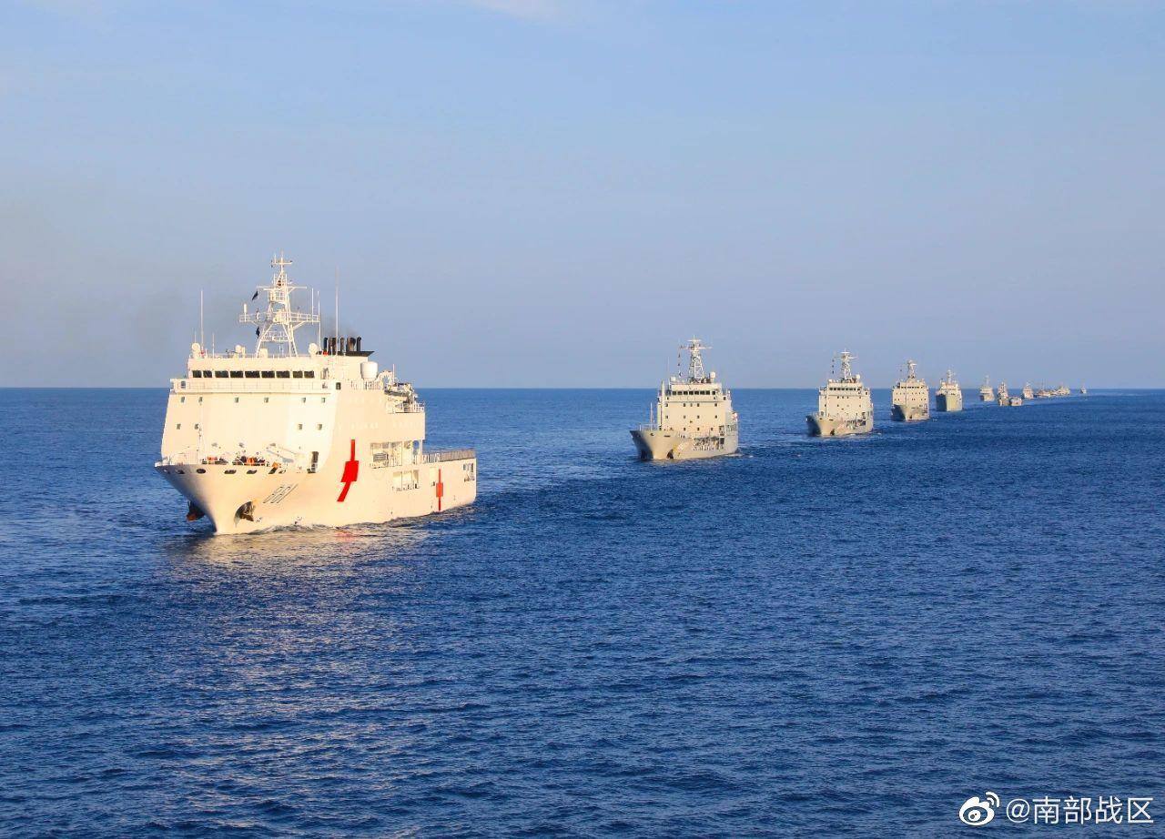 南部戰區海軍某勤務船大隊一場緊急防空疏散演練悄然打響