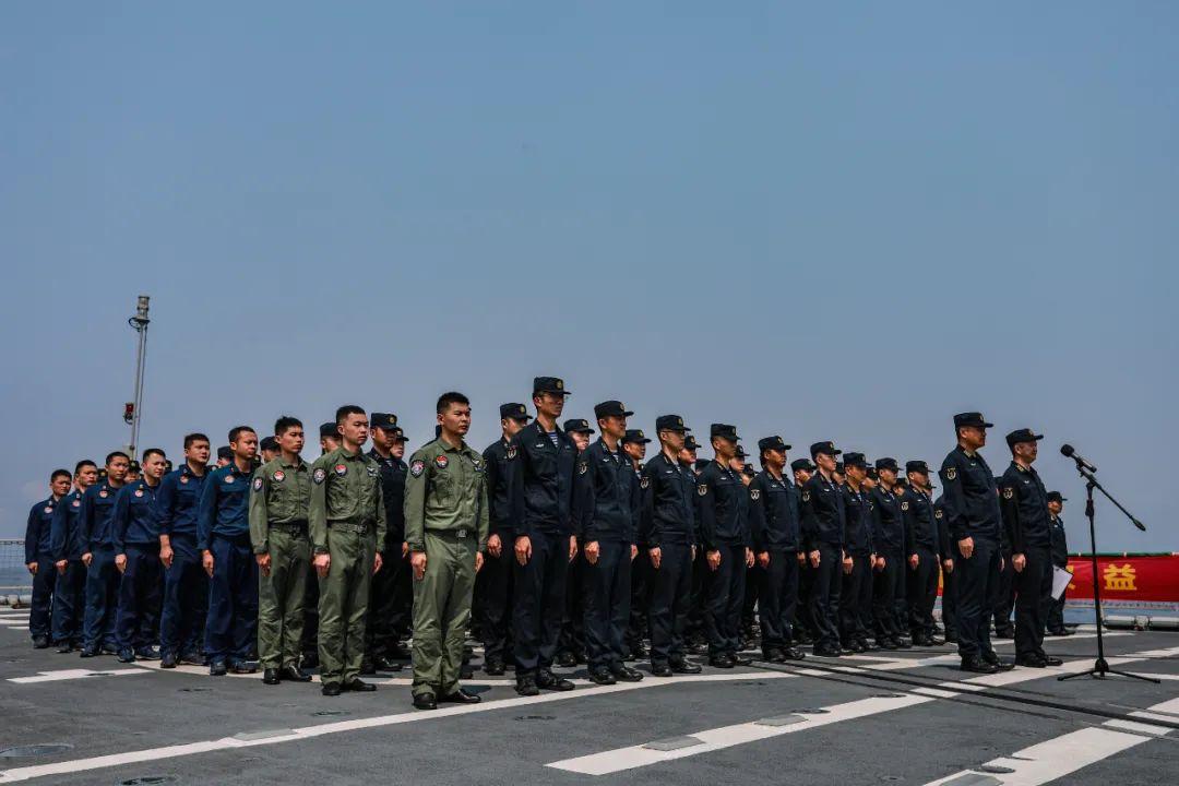 遠赴西太！南部戰區海軍遠海聯合訓練編隊組織實戰化訓練