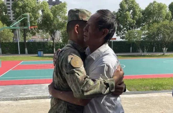 “你在哪當兵？”“我不能說！”