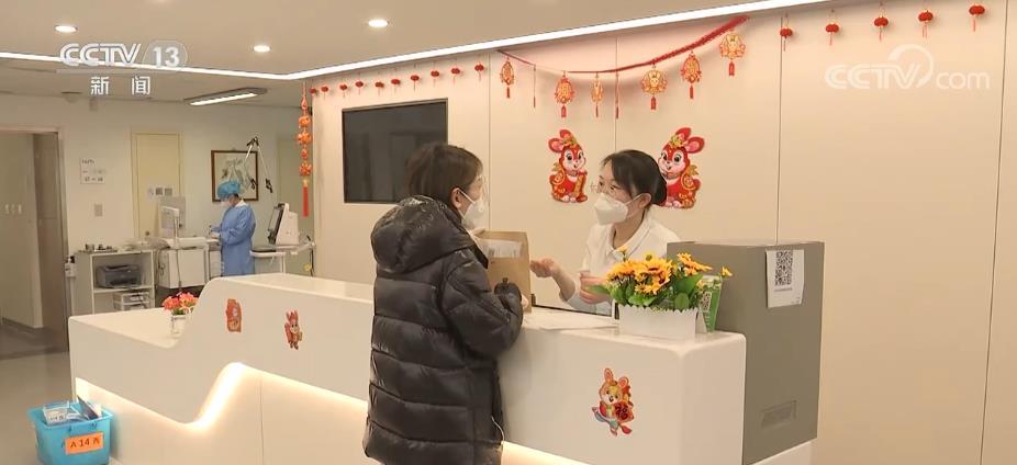 醫務人員堅守一線 保障節日期間羣衆醫療服務需求