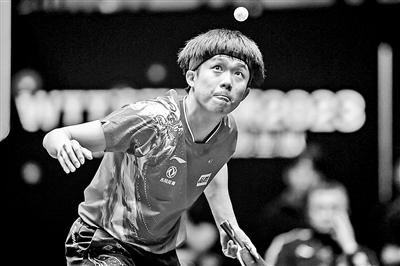 世界乒聯澳門冠軍賽奪冠 王楚欽全力以赴拼德班