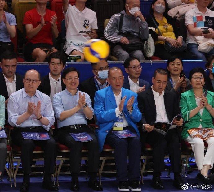 李家超：祝賀中國女排初戰告捷，祝願她們繼續贏得佳績！