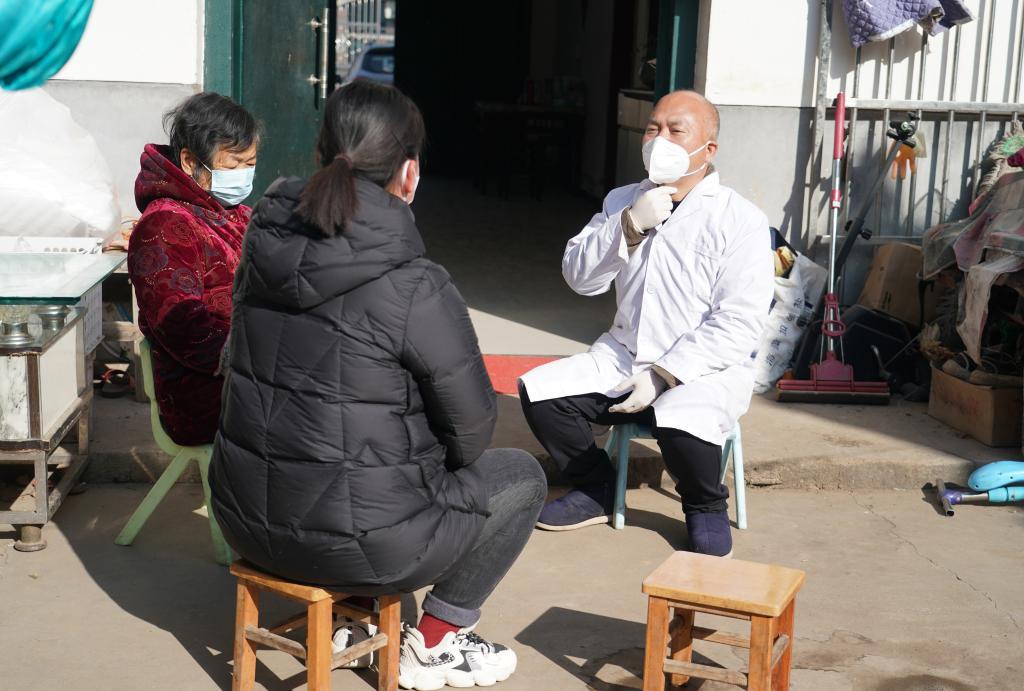 新華全媒+丨讓老鄉們過好團圓年——陝西鄉村疫情防控見聞