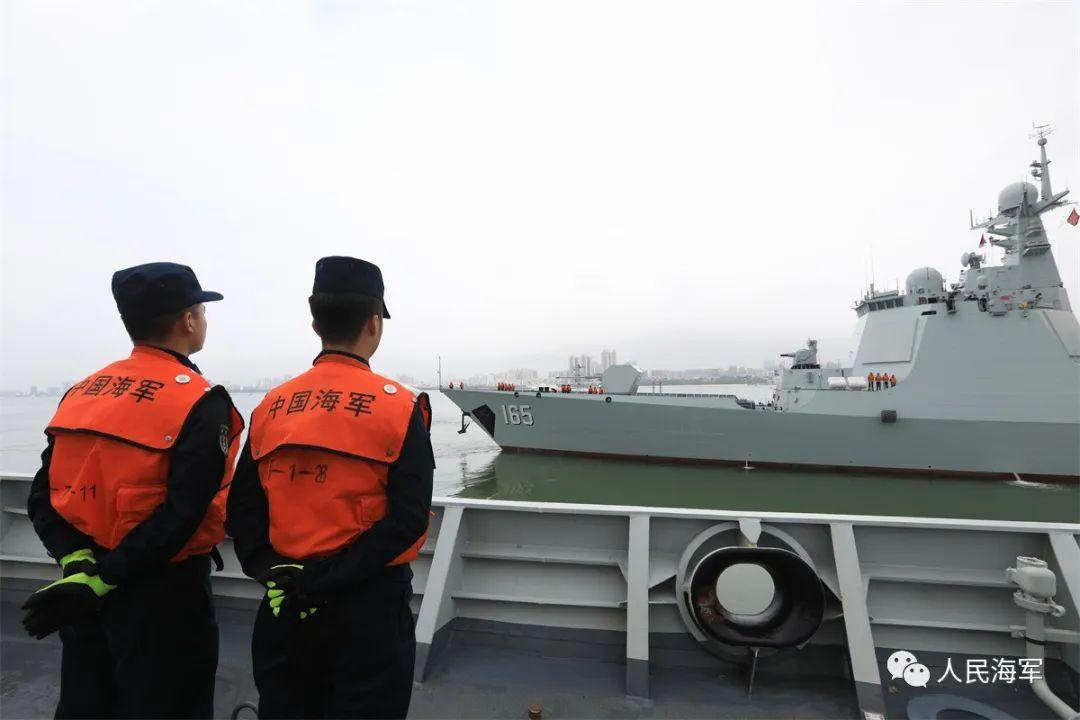 我海軍艦艇編隊受邀赴印尼參加“科莫多-2023”多國海上聯合演習