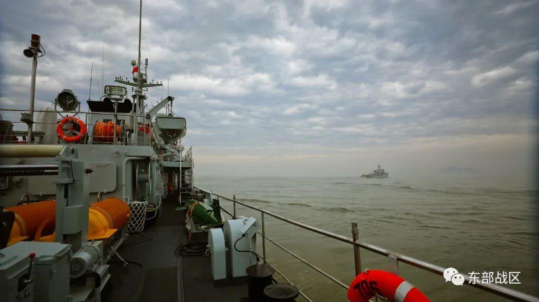 掃雷艦編隊，斬浪出擊！