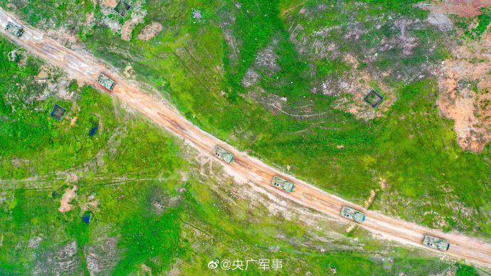 開火！直擊炮兵分隊實彈射擊考覈