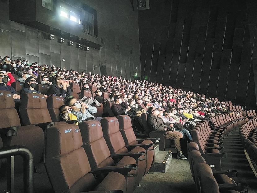 元旦檔總票房突破5億元 電影市場迎來強勁復甦