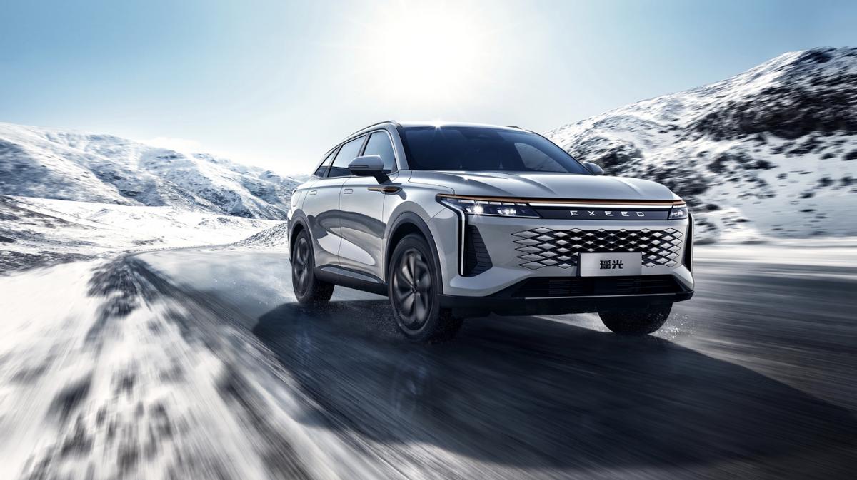 “智慧輕奢旗艦SUV”星途瑤光高光上市