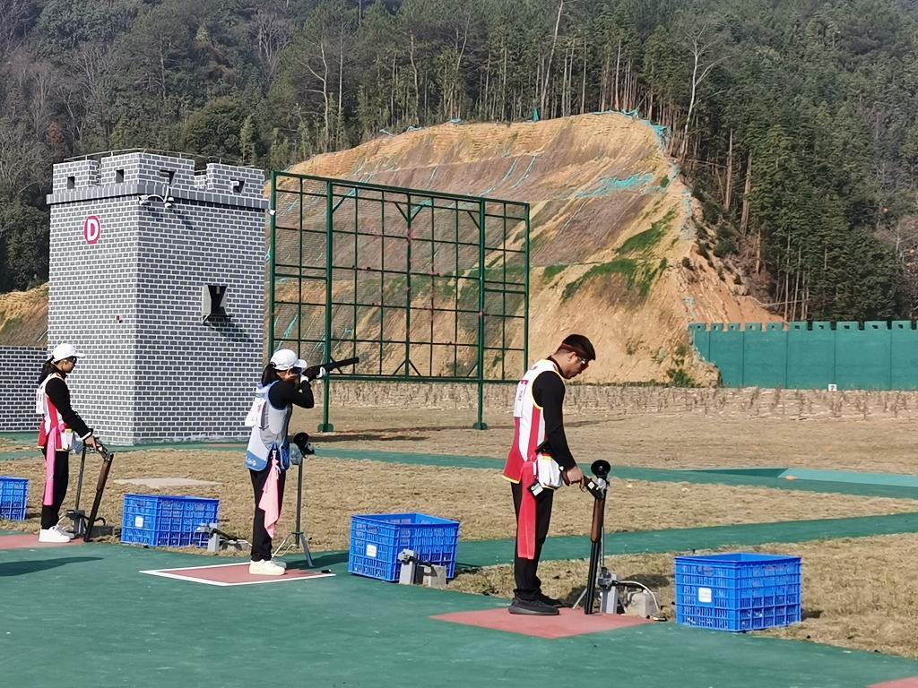 世界盃選拔賽衆高手突圍 中國飛碟射擊隊瞄準未來