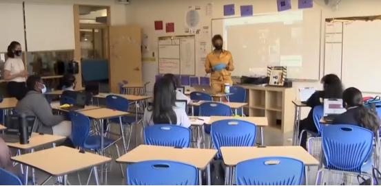 美國學生長期缺課問題嚴重 少數族裔和低收入人羣“最受傷”