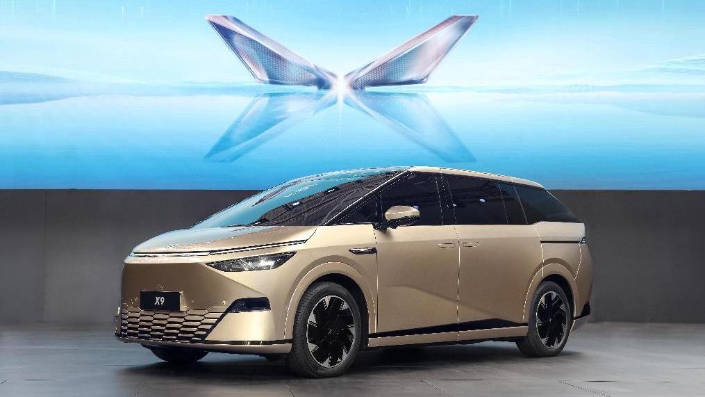 無圖之戰完結，AI時代降臨，小鵬汽車1024乾貨滿滿