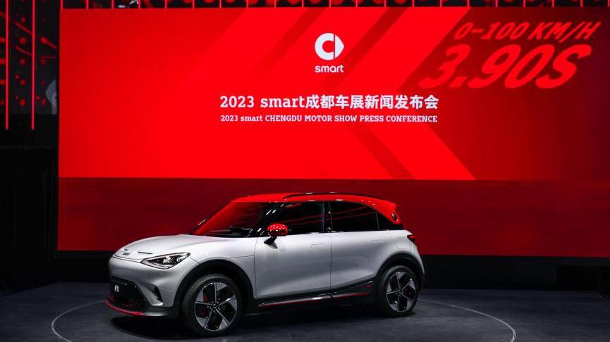 全新配色smart精靈#1 BRABUS性能版於成都車展正式上市