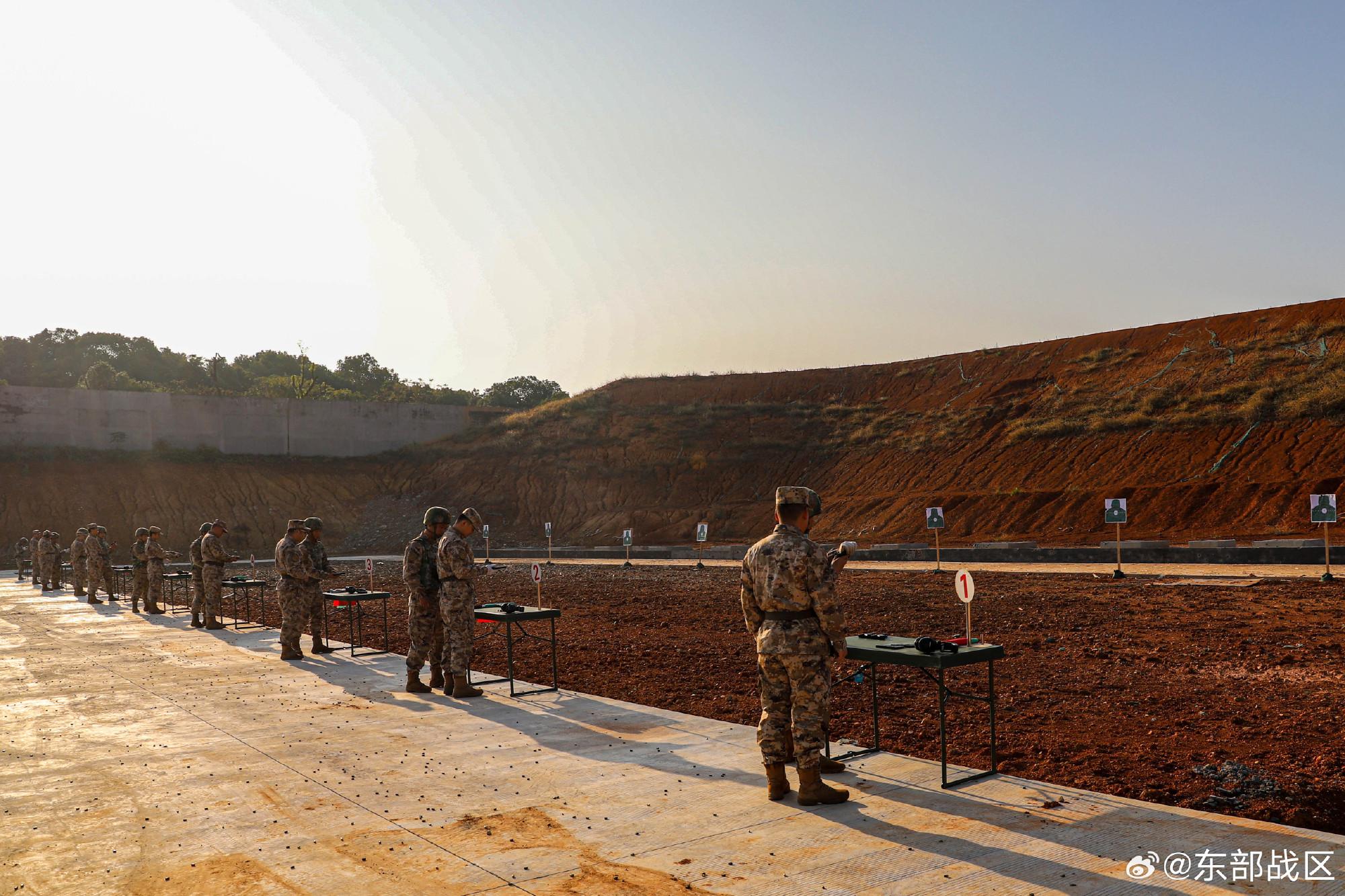 東部戰區空軍某場站開展實彈射擊考覈