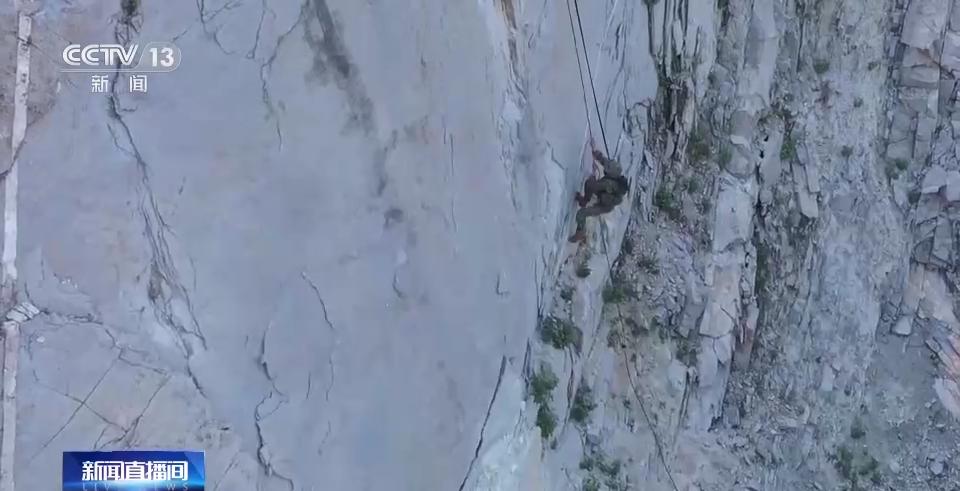 陸軍某部偵察兵展開全要素跨晝夜偵察演練 檢驗遂行作戰任務能力