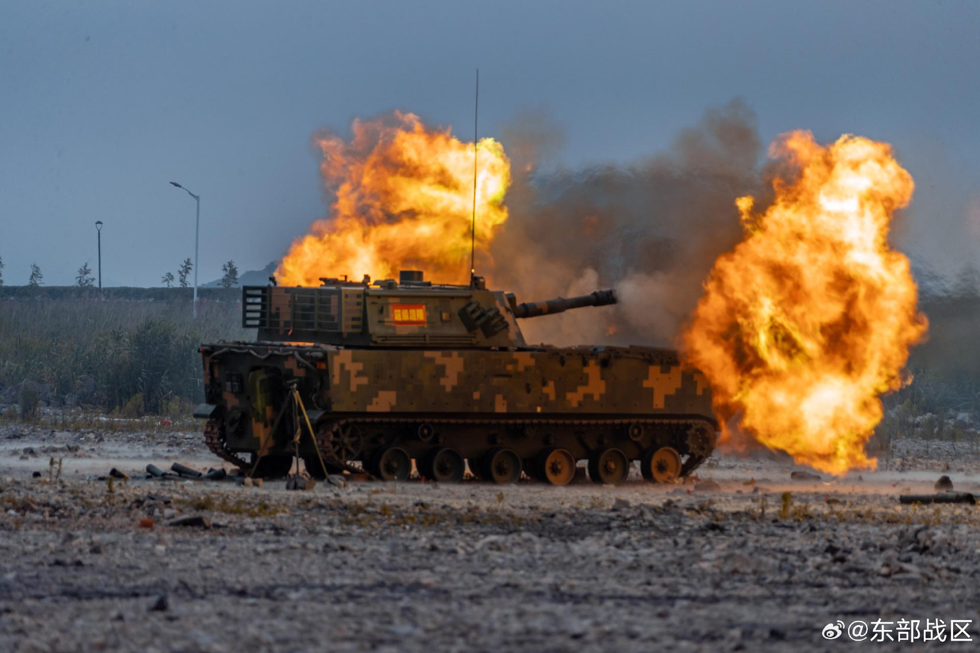 第73集團軍某旅火力分隊實兵實彈射擊演練驟然打響