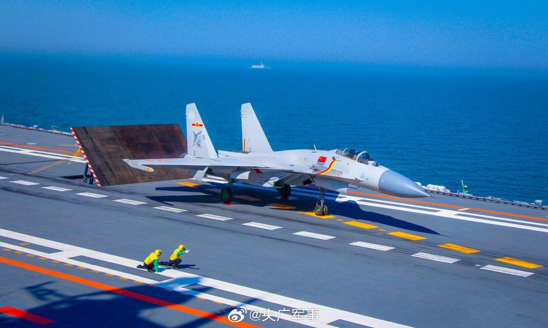 生日快樂！殲-15戰機首飛14週年