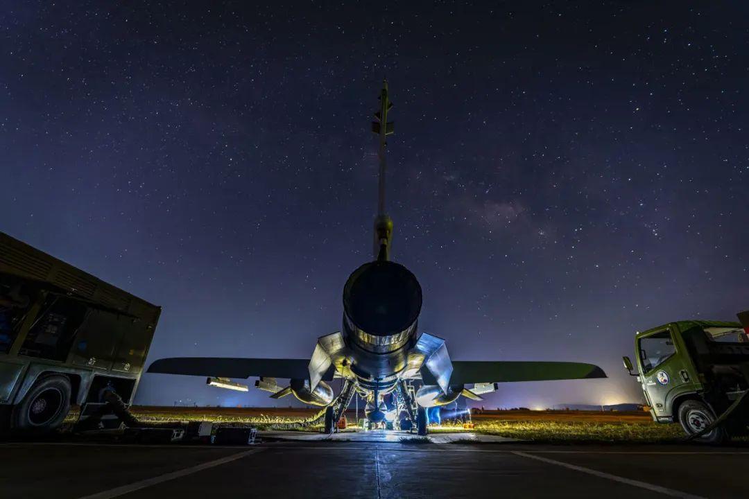 機務兵的夜，精彩！