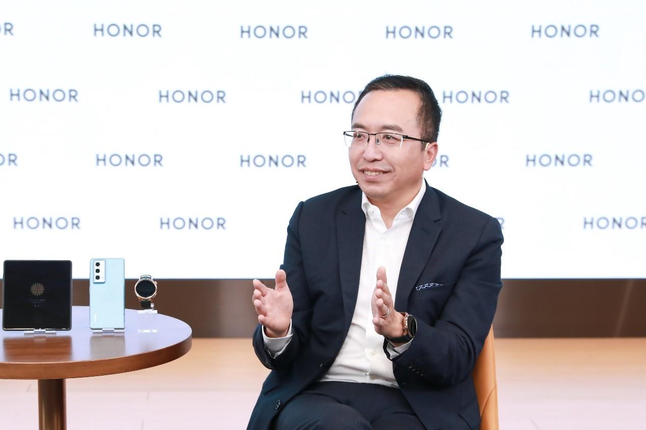 榮耀趙明談“摺疊三連發”：推動摺疊屏從“先鋒”向“主力”進化