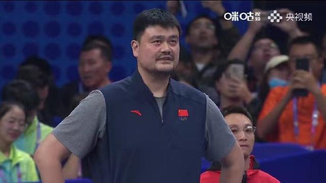 中國男籃領先20分遭菲律賓“二隊”逆轉，菲主教練：球員多大齡，賽前只准備了12天