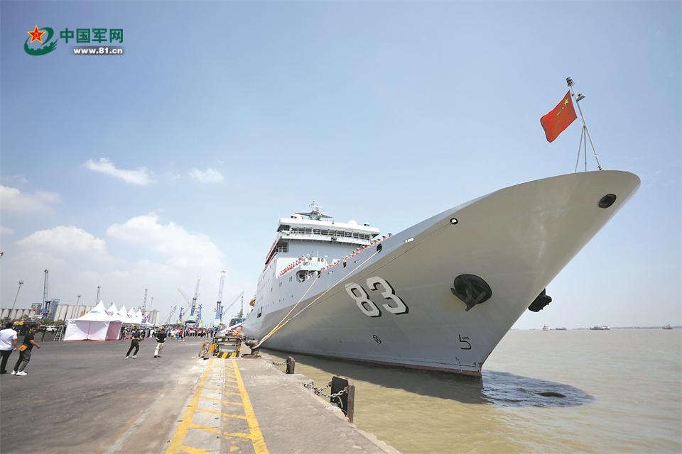 海軍戚繼光艦訪問印度尼西亞